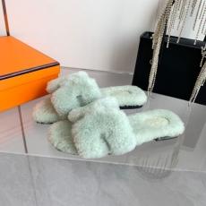 Hermes Slippers